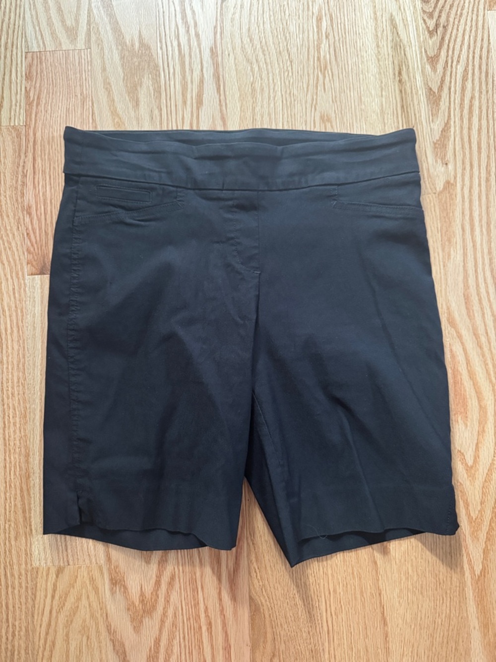 Hilary Radley Pull On Bermuda Shorts EUC Size L - Picture 4 of 6